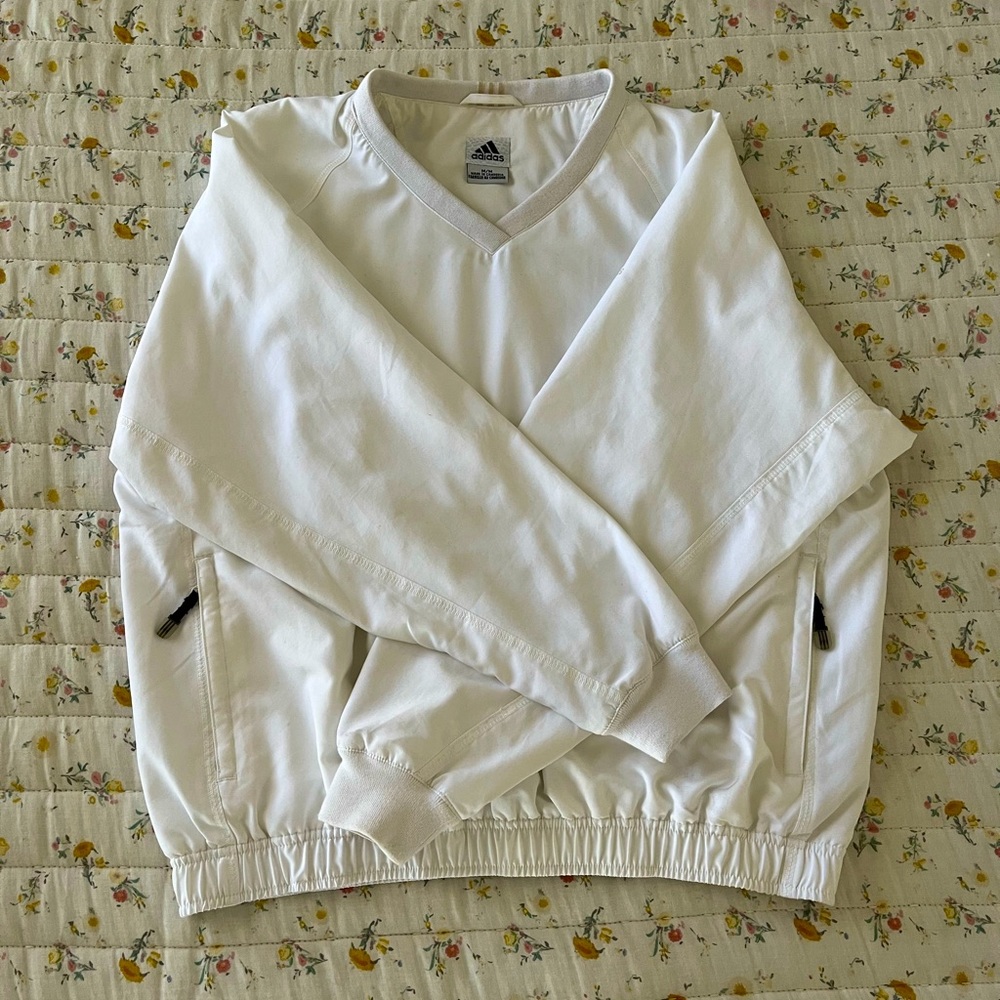 ✧･ﾟ: *✧･ﾟ:* White Vintage Sweater ✧･ﾟ: *✧･ﾟ:*